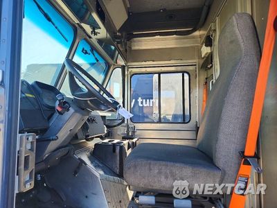 Zdjęcie 7 z 12 samochodu: 2020 FREIGHTLINER MT45 CHASS - DELIVERY TRUCK VIN:4UZAC2EA6LCMK0112 - miniatura