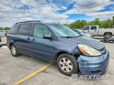Czwarte zdjęcie samochodu z boku: 2010 TOYOTA SIENNA LE 7-PASSENGER VIN:5TDKK4CC1AS313704 - miniatura