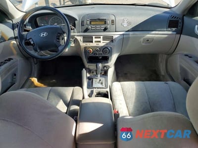 Zdjęcie 8 z 12 samochodu: 2007 HYUNDAI SONATA SE VIN:5NPEU46F47H165107 - miniatura