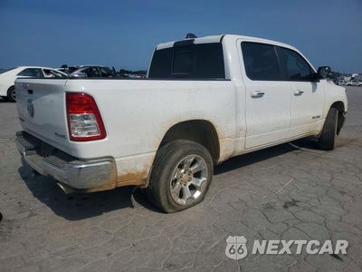 Trzecie zdjęcie samochodu z tyłu: 2020 RAM 1500 BIG HORN/LONE STAR VIN:1C6SRFFT7LN166534 - miniatura