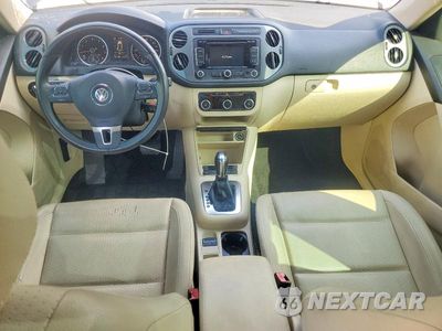 Zdjęcie 8 z 13 samochodu: 2012 VOLKSWAGEN TIGUAN S VIN:WVGAV7AX8CW574370 - miniatura