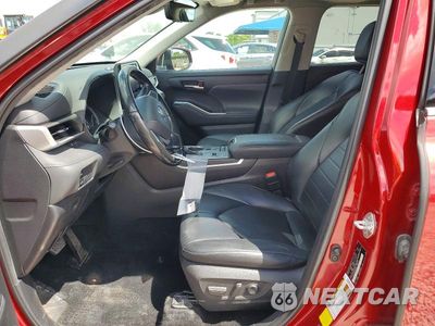 Zdjęcie 7 z 14 samochodu: 2022 TOYOTA HIGHLANDER XLE VIN:5TDGZRAH2NS550561 - miniatura