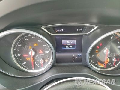 Zdjęcie 9 z 12 samochodu: 2018 MERCEDES-BENZ CLA 250 VIN:WDDSJ4EB9JN598302 - miniatura