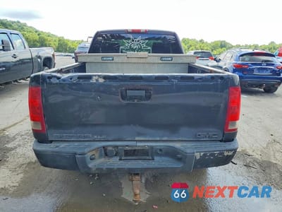 Zdjęcie 6 z 12 samochodu: 2008 GMC SIERRA K1500 VIN:2GTEK19J881100672 - miniatura