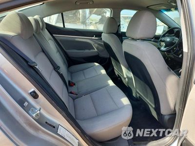 Zdjęcie 10 z 12 samochodu: 2020 HYUNDAI ELANTRA SEL VIN:5NPD84LF3LH581308 - miniatura