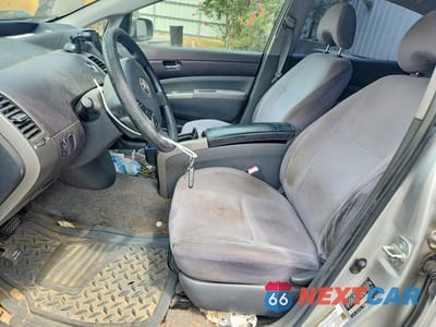 Zdjęcie 7 z 12 samochodu: 2004 TOYOTA PRIUS BASE VIN:JTDKB22UX40054488 - miniatura