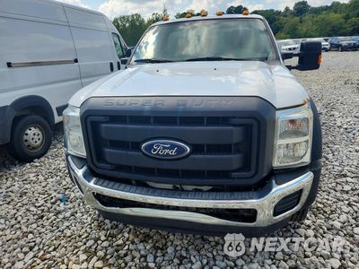 Piąte zdjęcie samochodu w środku: 2016 FORD F550 SUPER DUTY VIN:1FDUF5GY3GEC07435 - miniatura