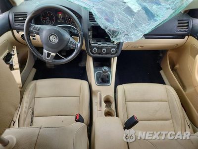 Zdjęcie 8 z 12 samochodu: 2010 VOLKSWAGEN JETTA TDI VIN:3VWAL7AJ9AM181834 - miniatura