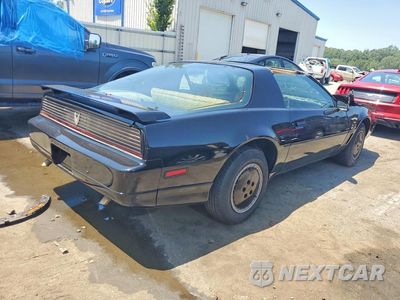 Trzecie zdjęcie samochodu z tyłu: 1985 PONTIAC FIREBIRD TRANS AM VIN:1G2FW87F5FN214631 - miniatura