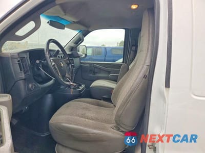 Zdjęcie 7 z 12 samochodu: 2016 CHEVROLET EXPRESS G2500 VIN:1GCWGAFF5G1220049 - miniatura