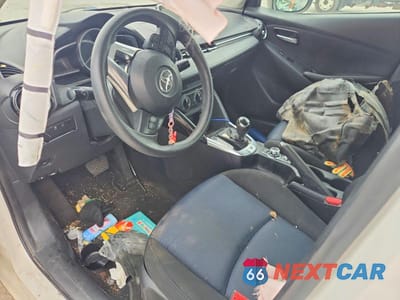 Zdjęcie 8 z 12 samochodu: 2018 TOYOTA YARIS IA BASE VIN:3MYDLBYV2JY308686 - miniatura