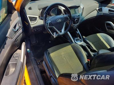 Zdjęcie 8 z 13 samochodu: 2016 HYUNDAI VELOSTER BASE VIN:KMHTC6AD1GU273133 - miniatura