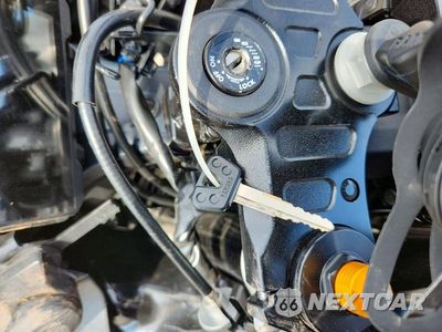 Zdjęcie 8 z 9 samochodu: 2022 YAMAHA YZFR7 VIN:JYARM38E3NA002450 - miniatura