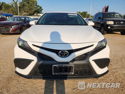 Piąte zdjęcie samochodu w środku: 2024 TOYOTA CAMRY SE VIN:4T1G11AK7RU919965 - miniatura