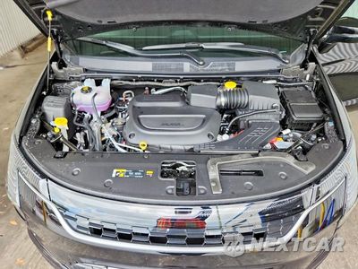 Zdjęcie 12 z 13 samochodu: 2027 CHRYSLER PACIFICA SELECT VIN:2C4RC1BG5VR569972 - miniatura