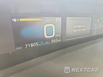 Zdjęcie 9 z 12 samochodu: 2018 TOYOTA PRIUS FOUR VIN:JTDKARFU2J3059992 - miniatura