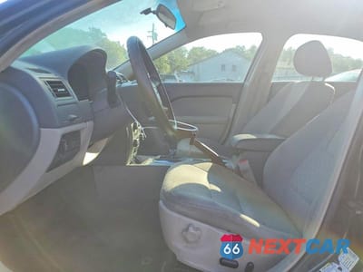Zdjęcie 7 z 12 samochodu: 2011 FORD FUSION SE VIN:3FAHP0HA3BR180241 - miniatura