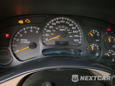 Zdjęcie 9 z 14 samochodu: 2004 CHEVROLET TAHOE C1500 VIN:1GNEC13Z24J333126 - miniatura