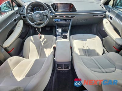 Zdjęcie 8 z 13 samochodu: 2021 HYUNDAI SONATA HYBRID SEL VIN:KMHL34JJ5MA030965 - miniatura