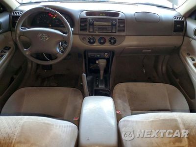 Zdjęcie 8 z 12 samochodu: 2002 TOYOTA CAMRY LE VIN:4T1BE32K82U080293 - miniatura