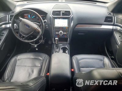 Zdjęcie 8 z 13 samochodu: 2017 FORD EXPLORER LIMITED VIN:1FM5K8FH9HGD13378 - miniatura