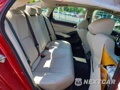 Zdjęcie 10 z 13 samochodu: 2018 HONDA ACCORD TOURING VIN:1HGCV1F90JA183021 - miniatura
