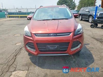 Piąte zdjęcie samochodu w środku: 2016 FORD ESCAPE TITANIUM VIN:1FMCU9JX8GUA65646 - miniatura