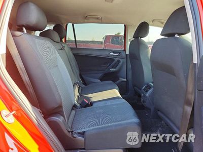 Zdjęcie 11 z 13 samochodu: 2019 VOLKSWAGEN TIGUAN S VIN:3VV1B7AX7KM132029 - miniatura