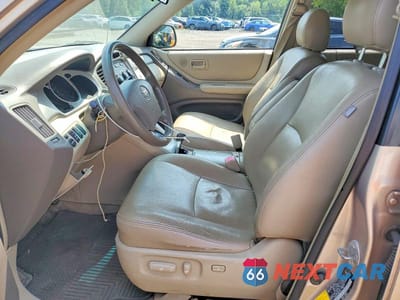 Zdjęcie 7 z 13 samochodu: 2004 TOYOTA HIGHLANDER BASE VIN:JTEEP21A740047127 - miniatura