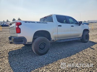 Trzecie zdjęcie samochodu z tyłu: 2021 CHEVROLET SILVERADO K1500 LT TRAIL BOSS VIN:3GCPYFEDXMG275060 - miniatura