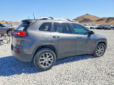 Trzecie zdjęcie samochodu z tyłu: 2018 JEEP CHEROKEE LATITUDE PLUS VIN:1C4PJLLB5JD612232 - miniatura