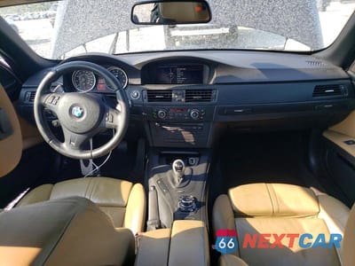 Zdjęcie 8 z 12 samochodu: 2011 BMW M3 VIN:WBSDX9C5XBE784193 - miniatura