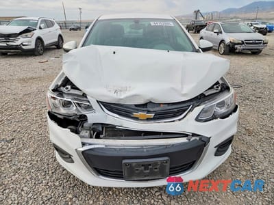 Piąte zdjęcie samochodu w środku: 2018 CHEVROLET SONIC PREMIER VIN:1G1JF5SB0J4106336 - miniatura