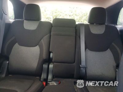 Zdjęcie 10 z 13 samochodu: 2018 JEEP CHEROKEE LATITUDE VIN:1C4PJLCX9JD588397 - miniatura