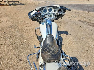 Zdjęcie 6 z 8 samochodu: 2010 HARLEY-DAVIDSON FLHTCU VIN:1HD1FC414AB667780 - miniatura