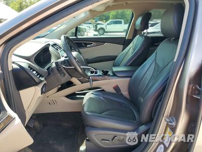 Zdjęcie 7 z 14 samochodu: 2019 LINCOLN NAUTILUS RESERVE VIN:2LMPJ6L90KBL35902 - miniatura