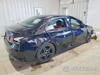Trzecie zdjęcie samochodu z tyłu: 2022 MERCEDES-BENZ A 220 4MATIC VIN:W1K3G4FB7NJ369289 - miniatura