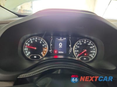 Zdjęcie 9 z 13 samochodu: 2015 JEEP RENEGADE LATITUDE VIN:ZACCJBBT8FPC04450 - miniatura