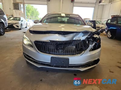 Piąte zdjęcie samochodu w środku: 2017 BUICK LACROSSE ESSENCE VIN:1G4ZP5SS5HU179697 - miniatura