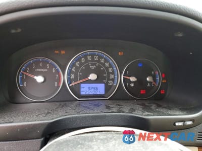 Zdjęcie 9 z 13 samochodu: 2009 HYUNDAI SANTA FE GL VIN:5NMSG13E69H256772 - miniatura