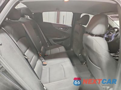 Zdjęcie 10 z 12 samochodu: 2021 CHEVROLET MALIBU LS VIN:1G1ZB5ST5MF016857 - miniatura
