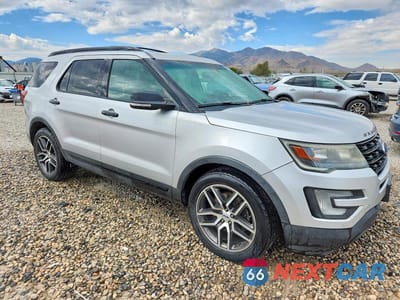 Czwarte zdjęcie samochodu z boku: 2017 FORD EXPLORER SPORT VIN:1FM5K8GT3HGA34012 - miniatura
