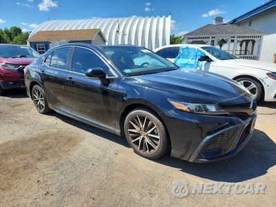 Czwarte zdjęcie samochodu z boku: 2022 TOYOTA CAMRY SE VIN:4T1G11AK7NU644432 - miniatura