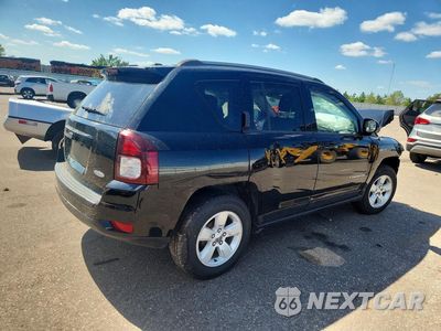 Trzecie zdjęcie samochodu z tyłu: 2016 JEEP COMPASS LATITUDE VIN:1C4NJCEA9GD744219 - miniatura