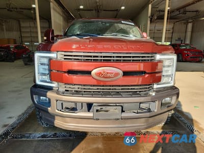 Piąte zdjęcie samochodu w środku: 2017 FORD F250 SUPER DUTY VIN:1FT7W2BT1HEB83469 - miniatura