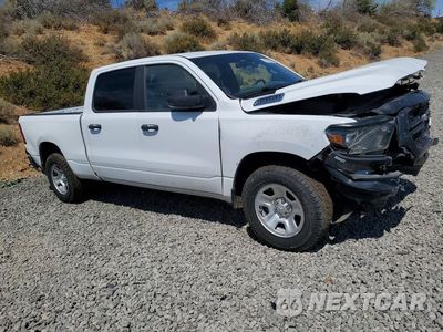 Czwarte zdjęcie samochodu z boku: 2023 RAM 1500 TRADESMAN VIN:1C6SRFNT6PN574739 - miniatura