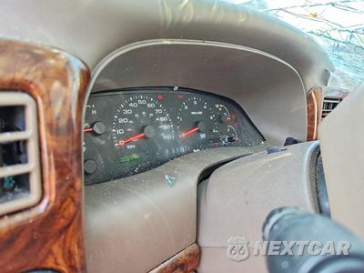 Zdjęcie 9 z 13 samochodu: 2002 FORD EXCURSION XLT VIN:1FMNU40SX2EC84368 - miniatura