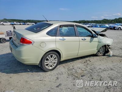 Trzecie zdjęcie samochodu z tyłu: 2010 FORD FOCUS SEL VIN:1FAHP3HN6AW172229 - miniatura