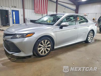 2018 TOYOTA CAMRY LE 4T1B11HK0JU089088 - główne zdjęcie licytacji z USA - miniatura