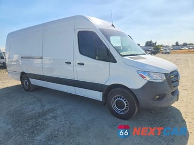 Czwarte zdjęcie samochodu z boku: 2021 MERCEDES-BENZ SPRINTER 2500 DELIVERY VAN VIN:W1Y4EDHY5MT078746 - miniatura